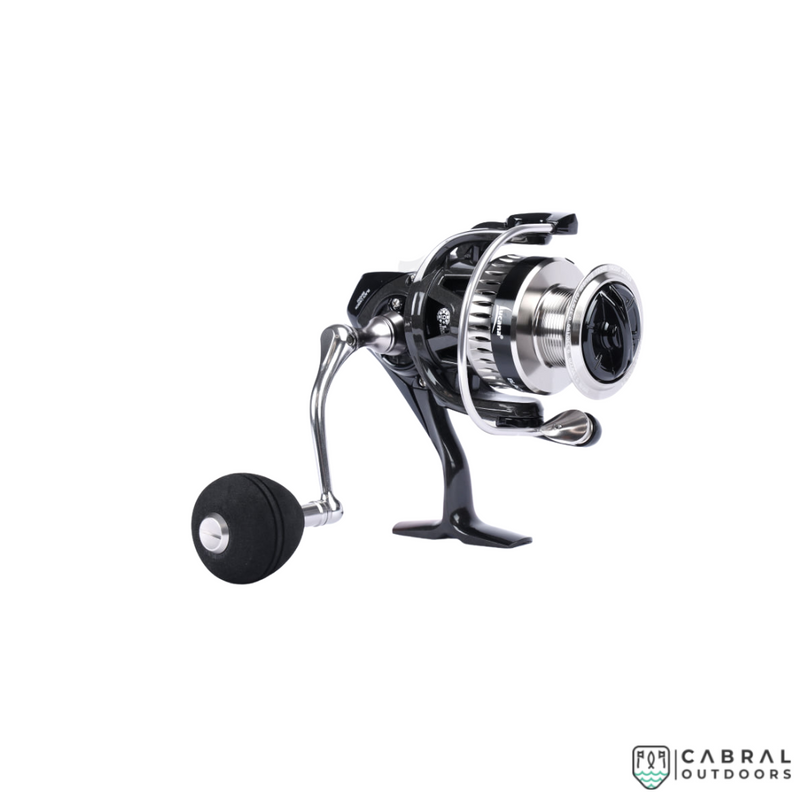 Lucana Black Carbon SW4000 Spinning Reel, Cabral Outdoors